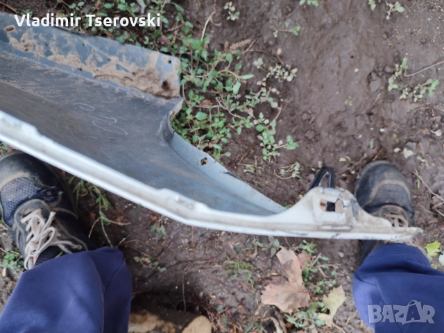 Задна броня за Тойота Корола 2015-2018г, снимка 5 - Части - 51952903