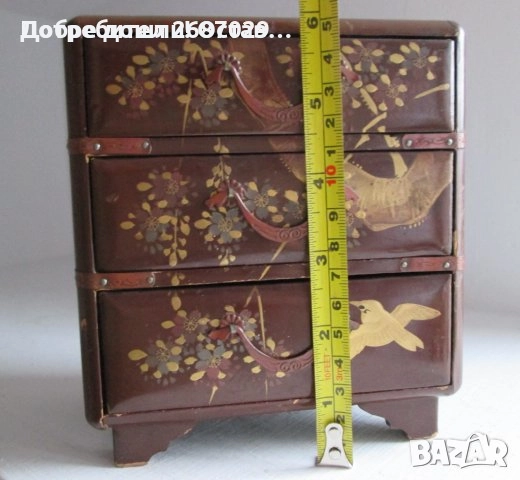 Дървена тоалетка с огледало и  чекмедже и  стара японска кутия за бижута, снимка 11 - Други - 30304673