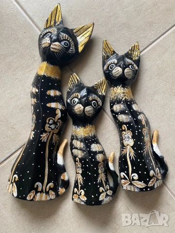 Комплект дървени котки, снимка 3 - Статуетки - 53250023