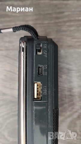 Мини FM радио с LED лампа, снимка 2 - Радиокасетофони, транзистори - 51612553