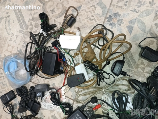 Лот 48 бр. адаптери и кабели - 35 лв, снимка 4 - Оригинални зарядни - 51674971