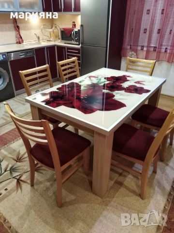 Трапезна маса с принт