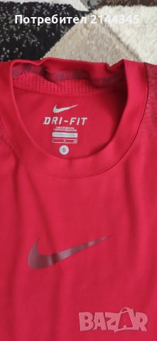 Nike червена тениска размер S, снимка 6 - Тениски - 36806201