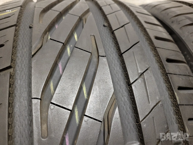 255/35/18 Uniroyal / летни гуми, снимка 7 - Гуми и джанти - 54314334