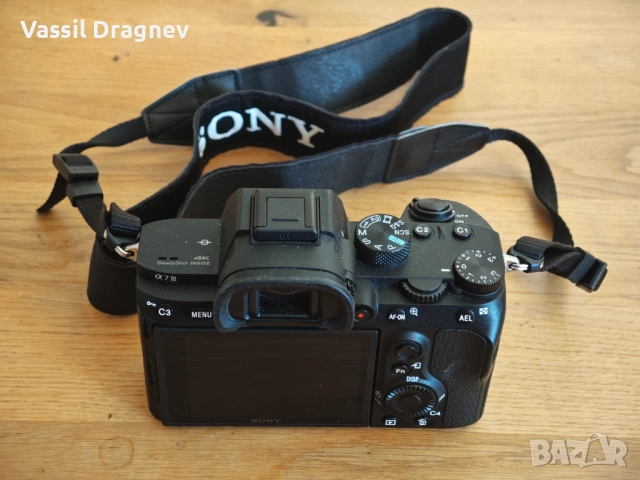 SONY A7 III, снимка 2 - Фотоапарати - 53022856