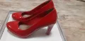 Червени лачени обувки с токчета , снимка 2