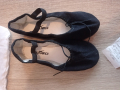 Туфли (обувки за народни танци)