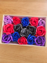 Квадратна картонена кутия с 15 бр сапунени рози , снимка 2