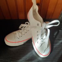 Бели гуменки, снимка 5 - Дамски ежедневни обувки - 38297825