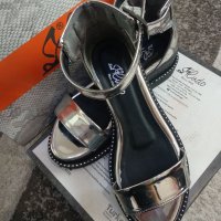 Дамски сребристи сандали, снимка 1 - Сандали - 34287711