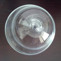 2 броя изящни чаши за вино и изящен кристален декантиер, снимка 11 - Антикварни и старинни предмети - 31453995
