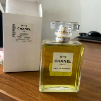 Оригинален Дамски Парфюм Chanel N°19 EDP 100ml , снимка 2 - Дамски парфюми - 44776559