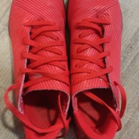 Adidas обувки, снимка 2 - Детски маратонки - 39800917