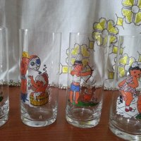Ретро стъклени чаши с детски мотиви , снимка 3 - Антикварни и старинни предмети - 42225001