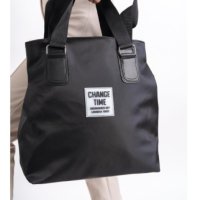 Спортно-елегантна дамска чанта за през рамо в стилен дизайн, снимка 2 - Чанти - 44481684
