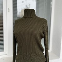 Страхотно поло, снимка 2 - Блузи с дълъг ръкав и пуловери - 38897146