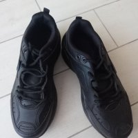 Кожени маратонки за бягане Nike номер 39, снимка 8 - Детски маратонки - 38999559