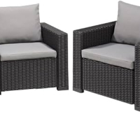 Продава ратанов комплект - два фотьойла, триместен диван и маса, оборудвани със меки седалки и въз, снимка 1 - Други - 44683035