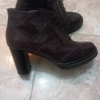 Обувки , снимка 1 - Дамски обувки на ток - 39545051