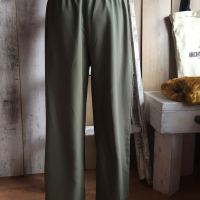 ✅ Широк панталон в маслено зелен цвят✅ м/л✅, снимка 2 - Панталони - 44694610