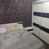 Самостоятелна стая Братя Миладинови, снимка 1 - Aпартаменти - 44560604