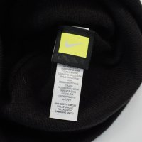 Nike оригинална зимна шапка, снимка 2 - Шапки - 44162053