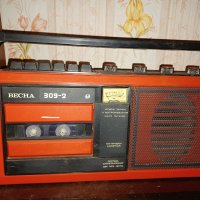 Ретро радио весна 309-2/ азамат 302, снимка 1 - Радиокасетофони, транзистори - 40587167