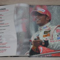Официални книги - годишници на Формула 1 за 2008 и 2010 г., снимка 6 - Други - 40758922