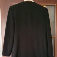 Официално дамско сако  черно с красиви елементи отпред почти ново, снимка 2 - Сака - 29132996
