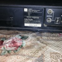 VHS PLAYER TOSHIBA, снимка 3 - Плейъри, домашно кино, прожектори - 44400177