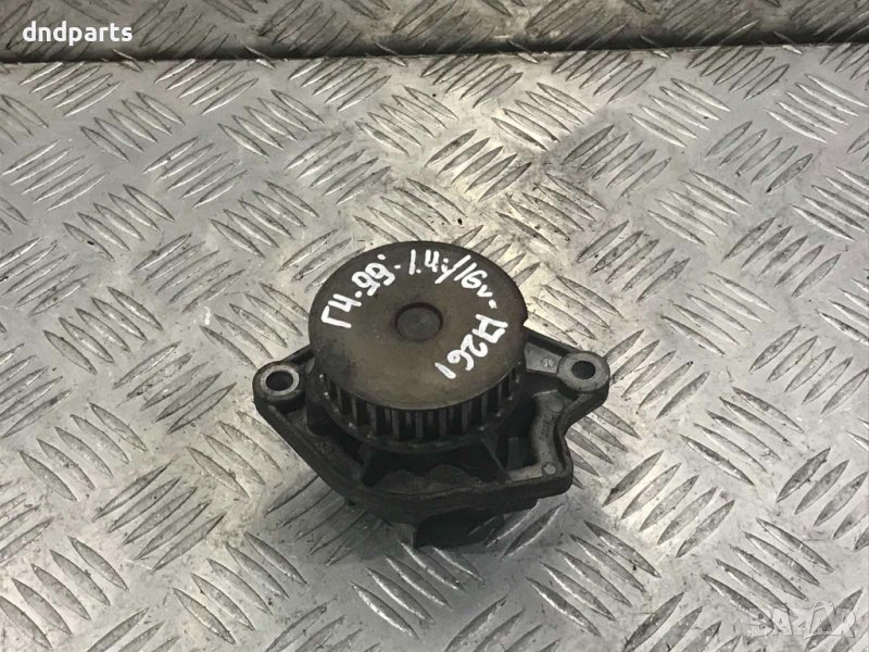 Водна помпа VW Golf IV,1.4i,16V,1999г., снимка 1