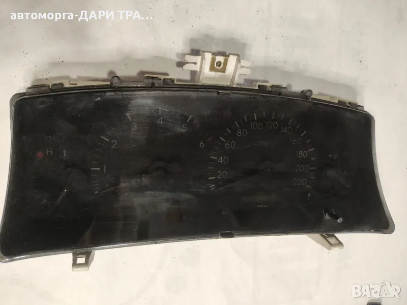 Табло уредно, Километраж за Тойота Корола Версо 1.  2.0дизел 2002г., снимка 1