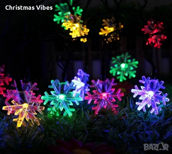 Многоцветни коледни LED лампички със снежинки с щепсел - Многоцветни, дължина - 5м ,28бр.лампички., снимка 1
