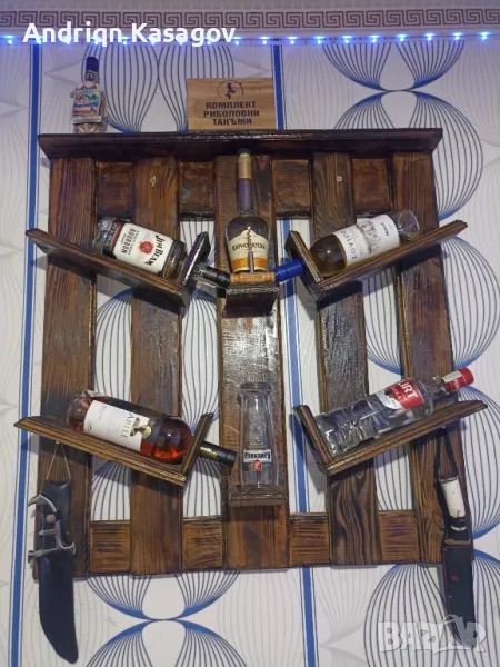 продавам стойки за стена , снимка 1