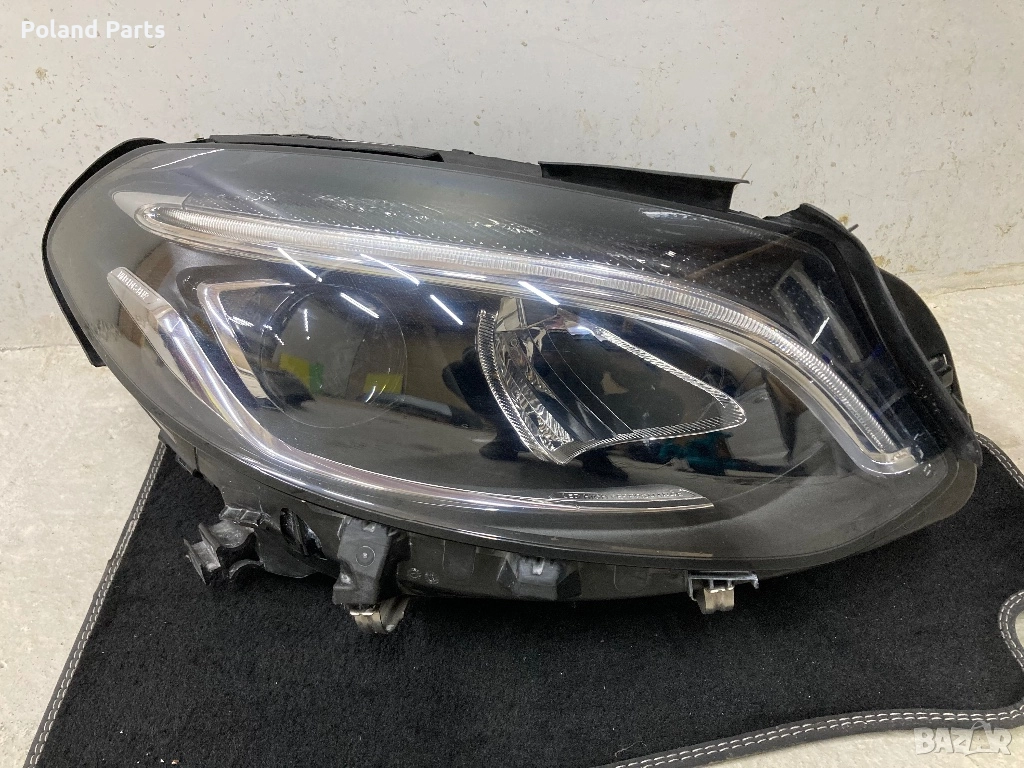 Десен фар за Мерцедес Б класа 246 Mercedes B class W246, снимка 1