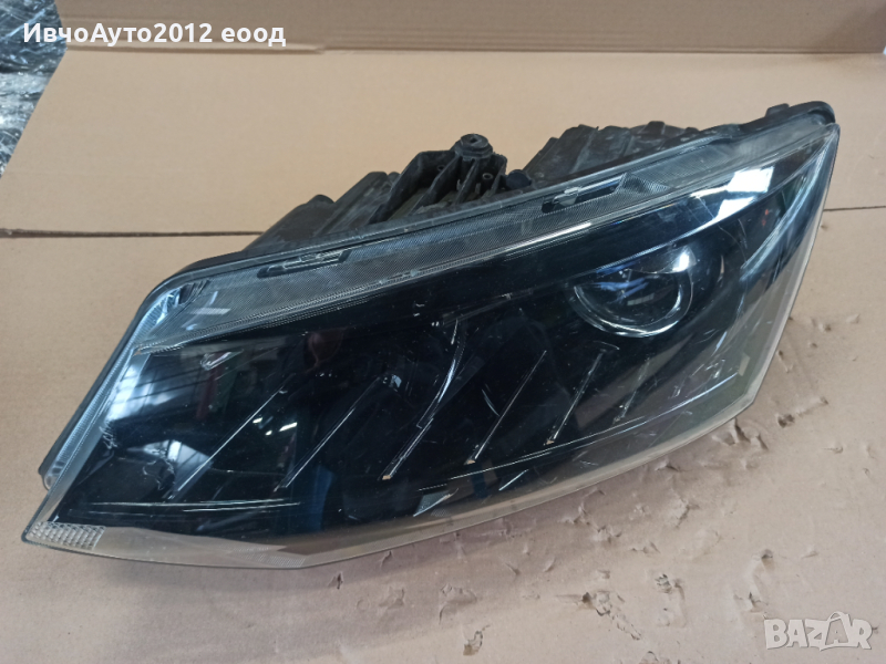 Фар ляв оригинален hella 6V1 941 015 B skoda fabia 3 шкода Фабия , снимка 1