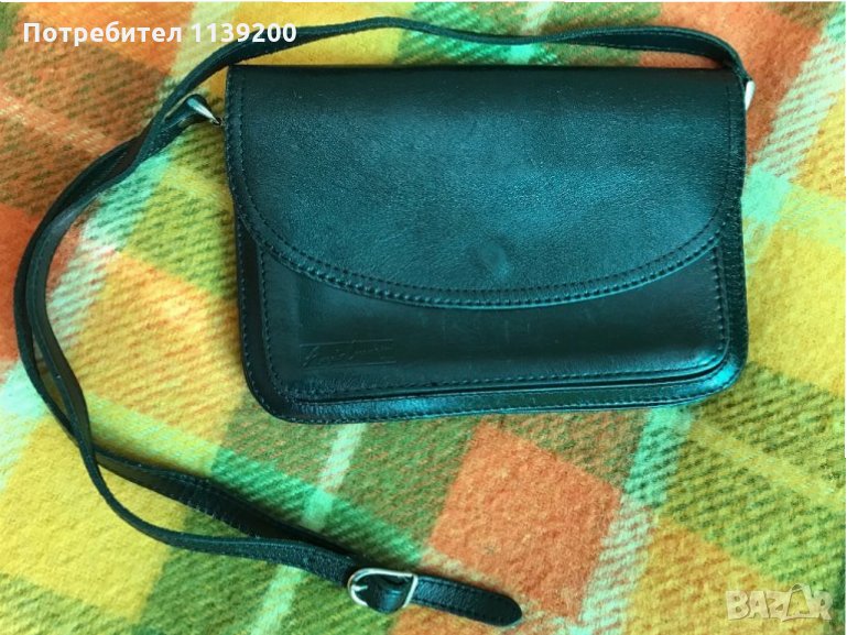 Дамска италианска малка черна чанта естествена кожа дълга дръжка, снимка 1