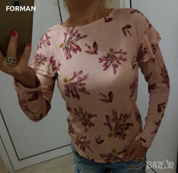 Супертъничка и лека блуза на цветя с къдрички на раменете, снимка 1