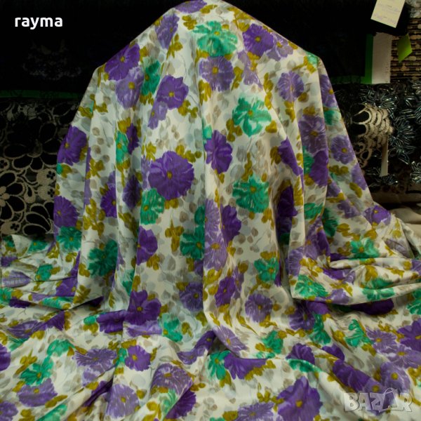 Плат италианска дизайнерска копринена тафта принт цветя, снимка 1