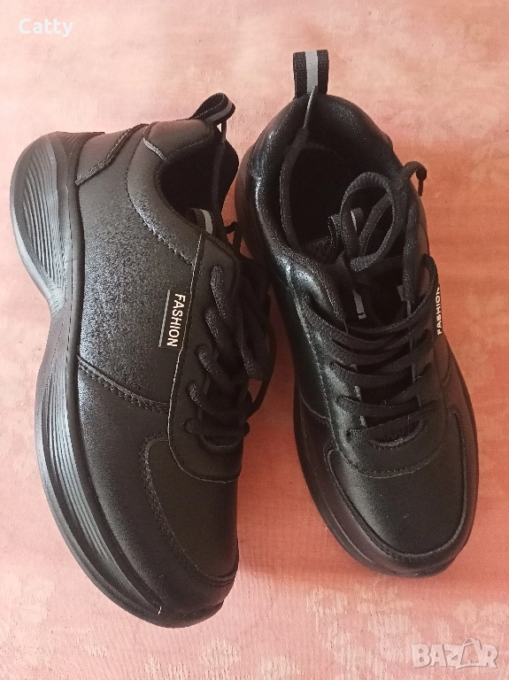 Нови дамски черни маратонки , снимка 1