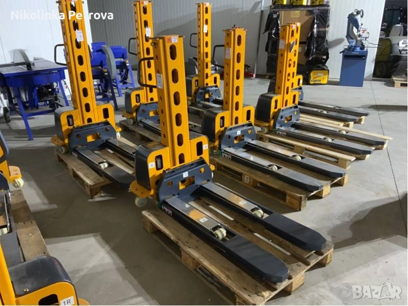 Самонатоварващ се стакер с подемност 500кг, снимка 1