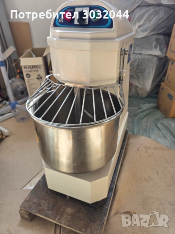 Спираловиден миксер 10л