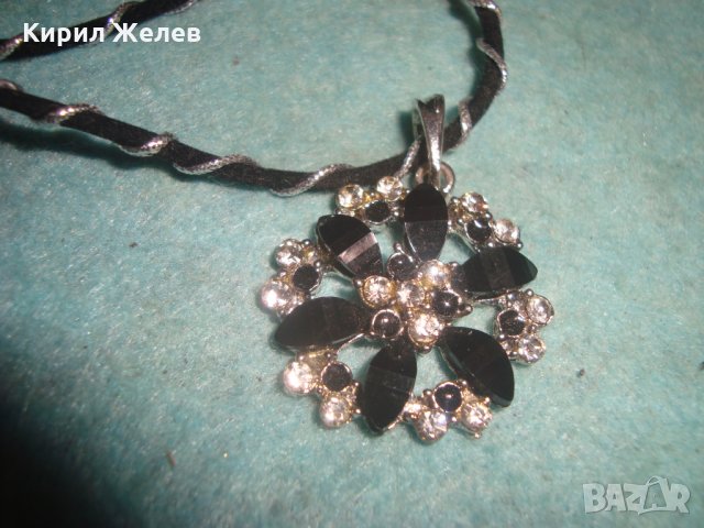 СКЪПОЦЕННО КРИСТАЛНО МОДНО КОЛИЕ ВЕЧЕРНО БИЖУ СРЕБРИСТ МЕДАЛЬОН 25508, снимка 4 - Колиета, медальони, синджири - 35507001