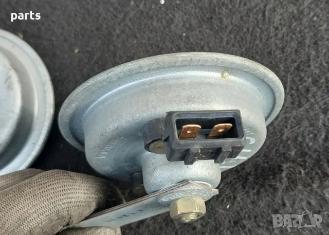 Клаксон VW Голф 4 (2)
- Ауди 2броя, снимка 4 - Части - 49854058