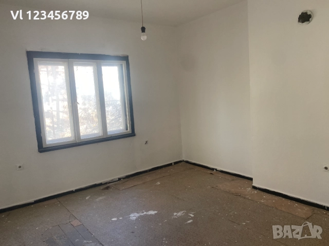 Собственик продава самостоятелен етаж за ремонт в Пловдив, Каменица 1 Продавам собствен многостаен а, снимка 8 - Апартаменти - 52556482