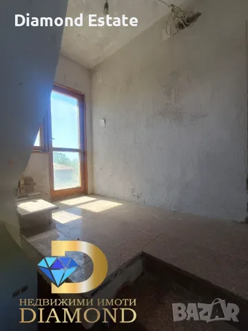 Триетажна къща в село Сърнево, обл. Стара Загора, снимка 10 - Къщи - 55833598