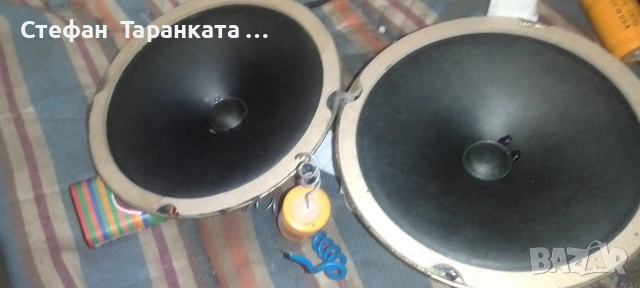 средно честотни говорители сваляни от тонколони Американски 