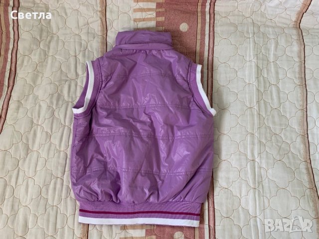 Ново яке без ръкави за 8 години, снимка 4 - Детски якета и елеци - 42673344