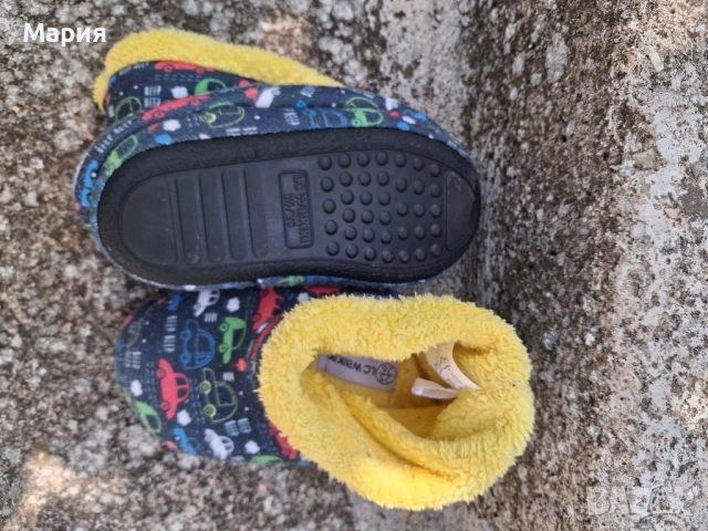 LC Waikiki размер 25/26 топли ботушки, снимка 3 - Детски боти и ботуши - 51459668