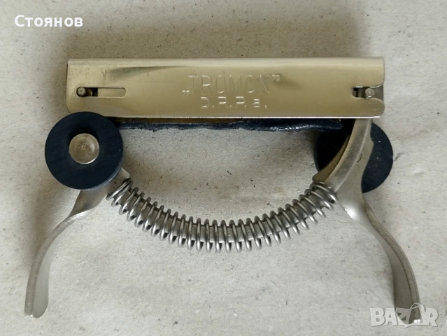 КАПО (ЩИПКА) ЗА КИТАРА "Tromon D.R.P.a" / Германия